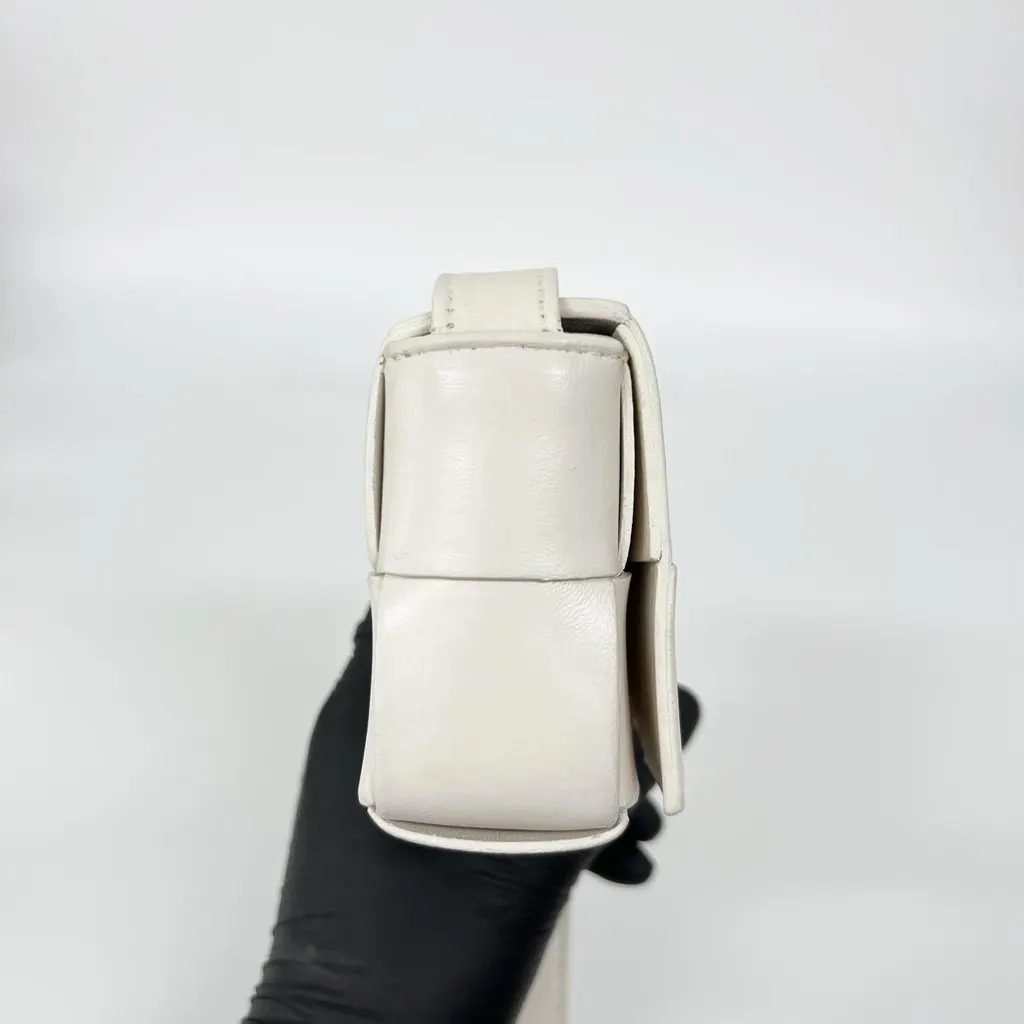 Bottega Veneta Candy Mini White Cassette Bag White Leather Good - Inside View