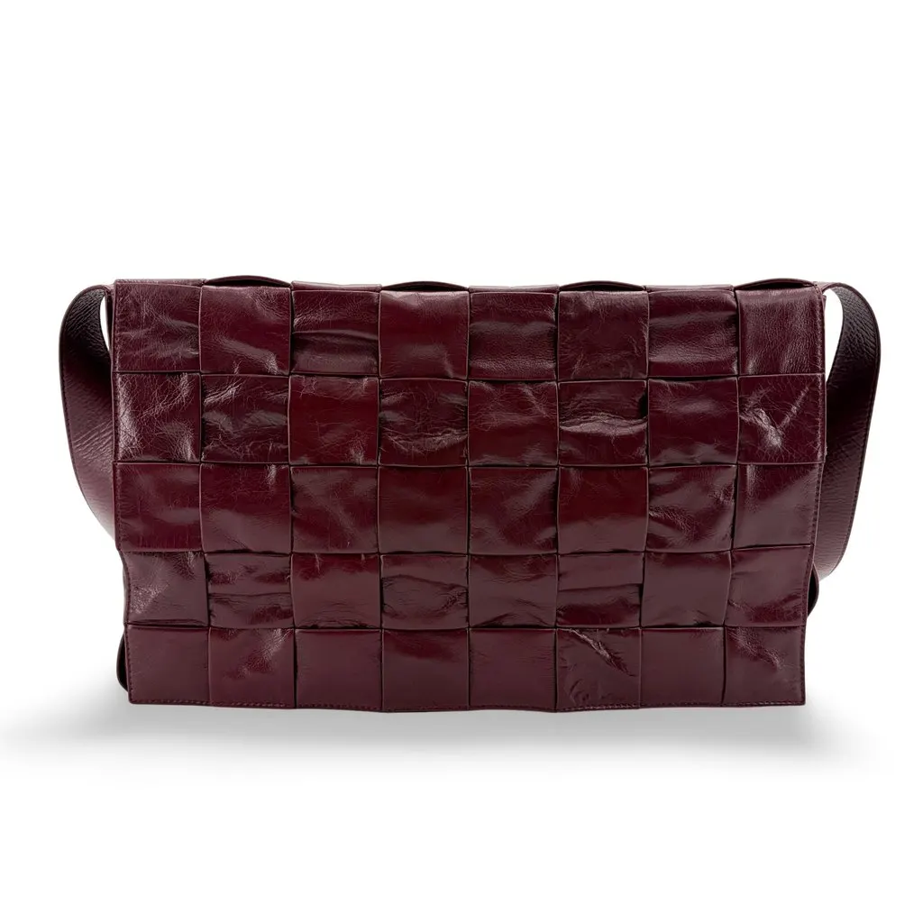 Bottega Veneta Cassette Bag Burgundy Burgundy Leather Good - Front View