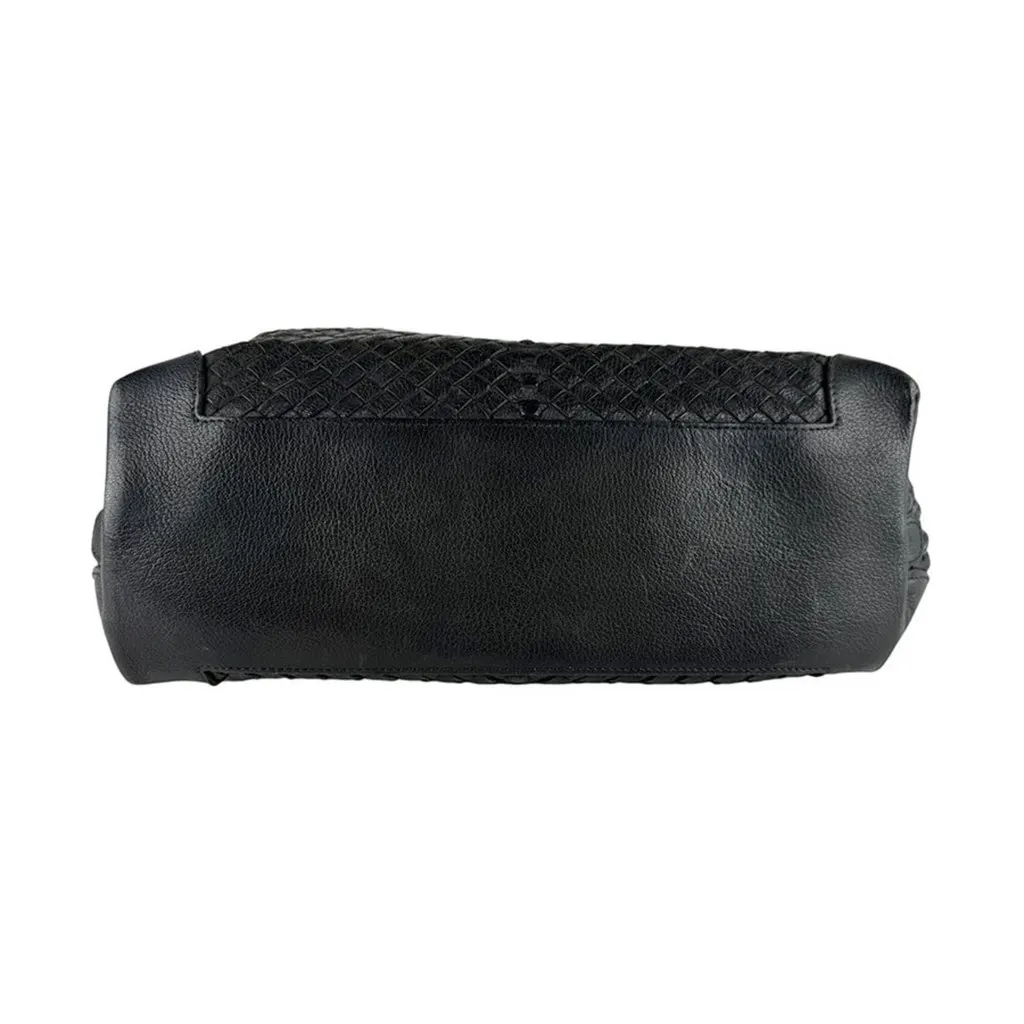 Bottega Veneta shoulder bag/handbag, Intrecciato leather, black, for men and women, free shipping, z10341 Black Good - Model View