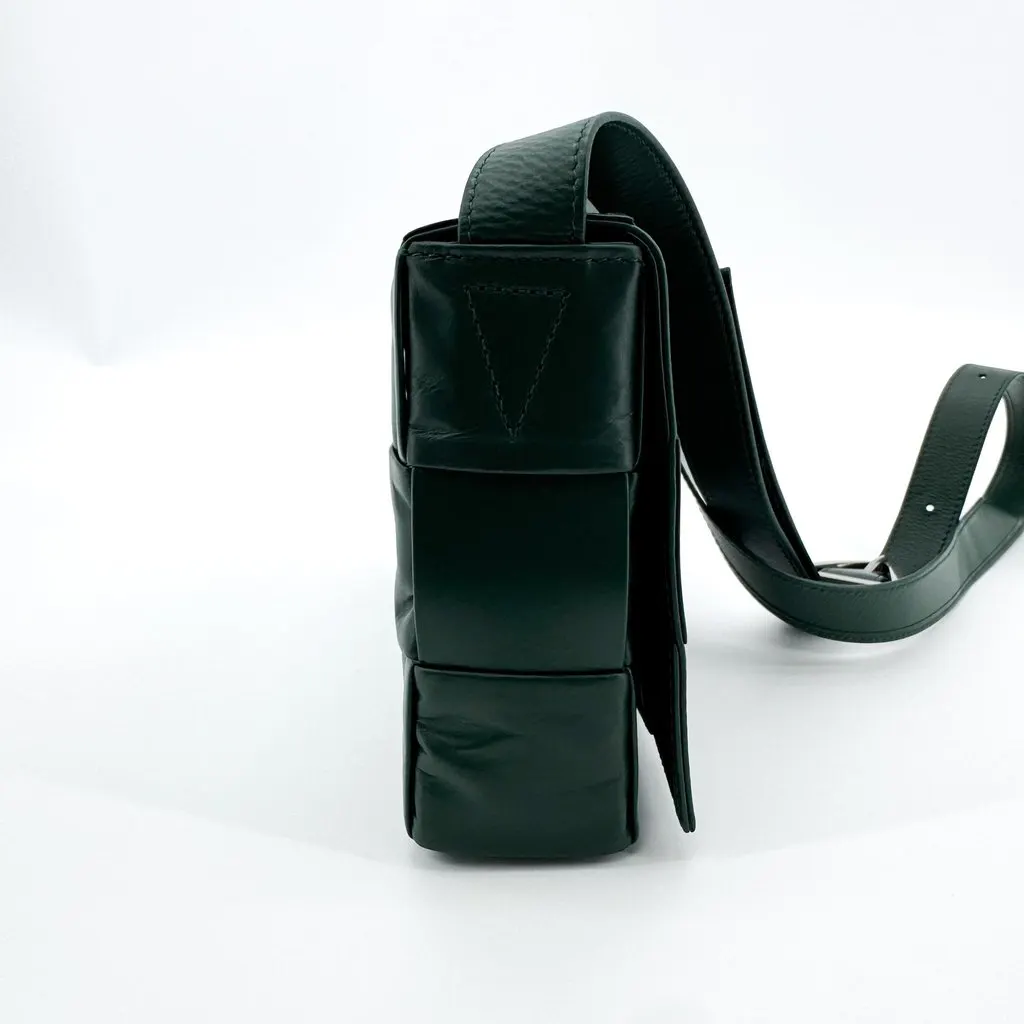 Bottega Veneta Cassette Bag Dark Green Green Leather Very good - Box View