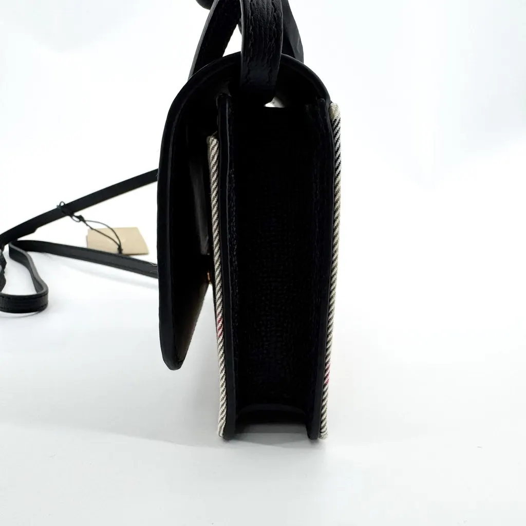 Burberry Hampshire House Check Leather Crossbody Bag Black Beige Leather Very good - Model View
