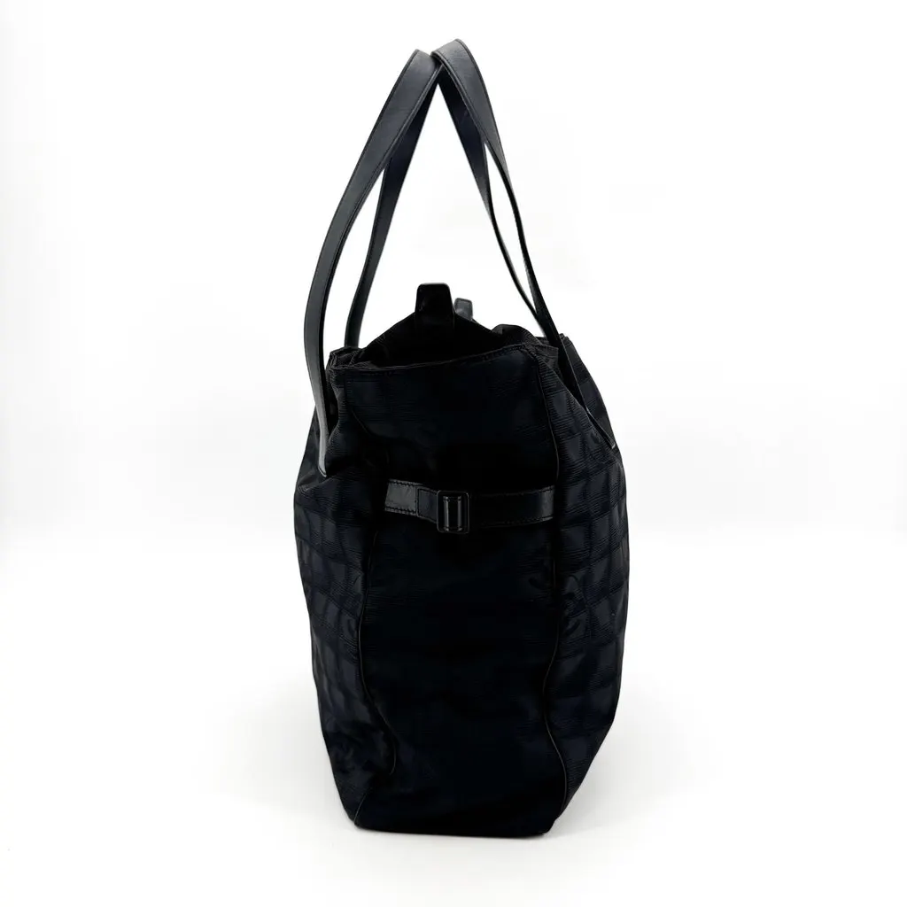 Chanel New Travel Line Tote MM Black Black Polyamide Good - Model View