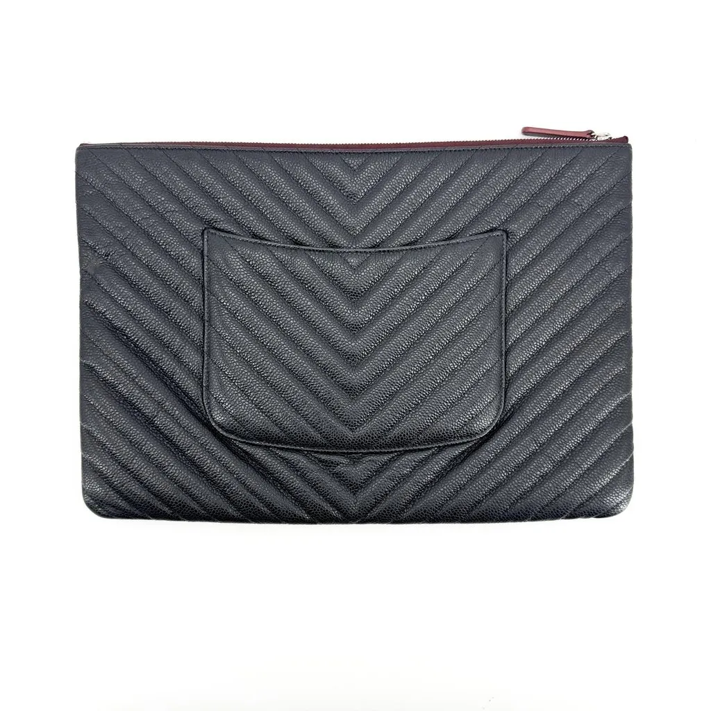 Chanel Classic Chevron Caviar O-Case Clutch Medium Silver Hardware Black Black Leather Very good - Inside View