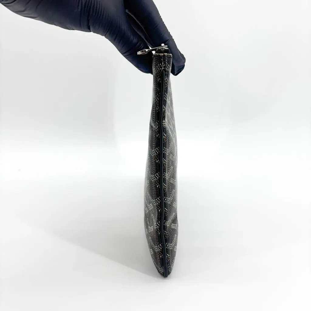 Goyard Senat Clutch MM Black Black Canvas Good - Model View