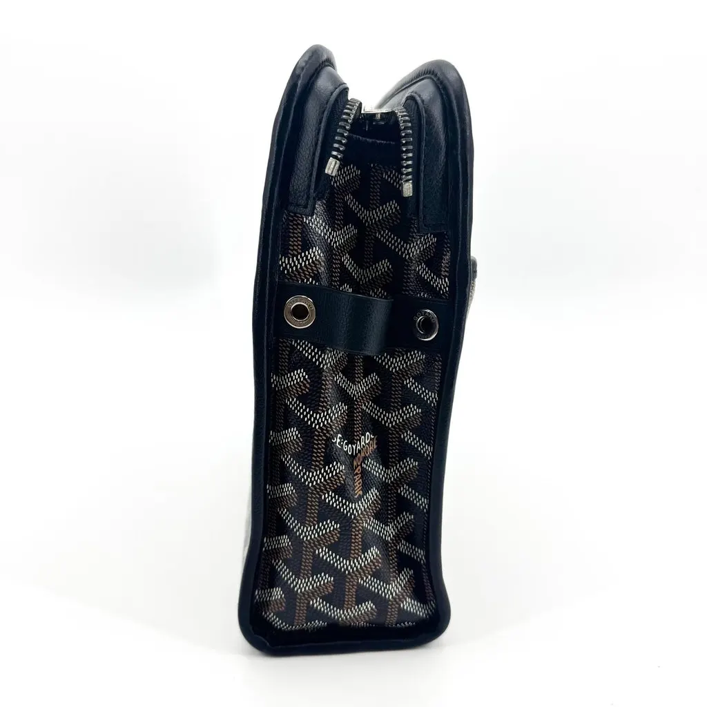 Goyard Jouvence Toiletry Clutch Black Canvas Good - Model View