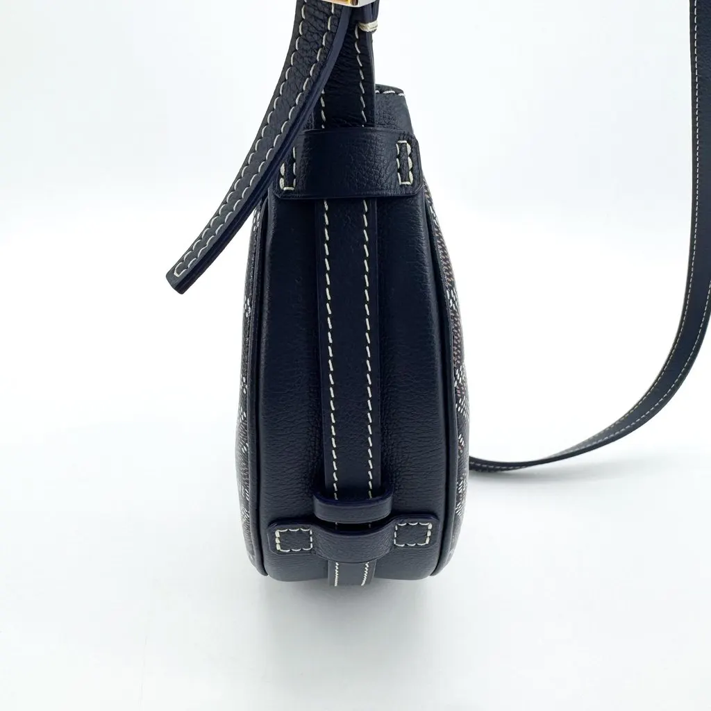 Goyard Saint-Gilles Shoulder Bag Navy Brown Canvas Very good - Model View