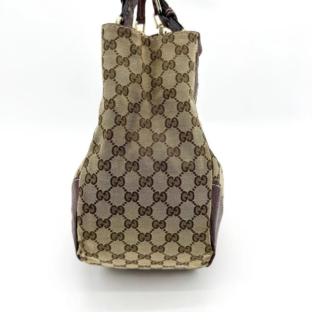 Gucci GG Canvas Charlotte Shoulder Bag Brown Beige Canvas Good - Model View
