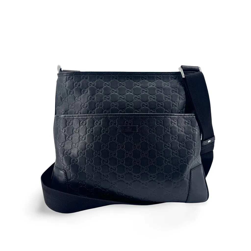 Gucci Signature Leather Messenger Bag Black Black Leather Very good - Front View