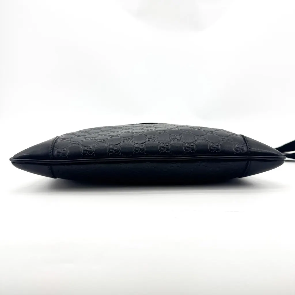 Gucci Signature Leather Messenger Bag Black Black Leather Very good - Box View