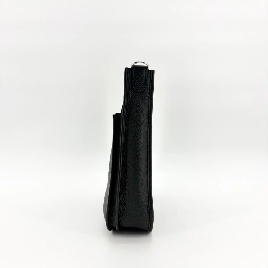 Hermès Evelyn 16 TPM So Black Clemence Black MultiColor Leather Very good - Model View