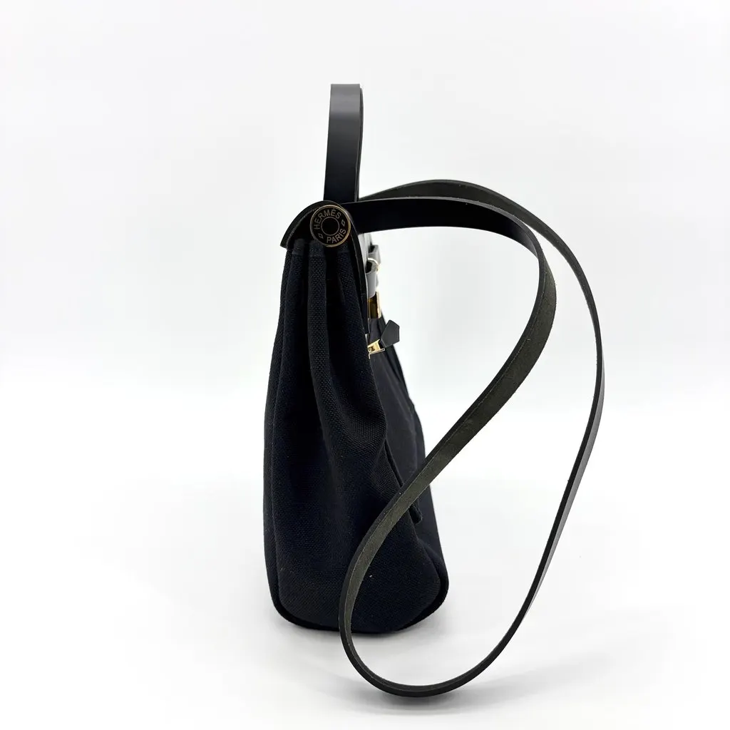 Hermès Herbag 31 Black Gold Hardware Black Canvas Very good - Model View