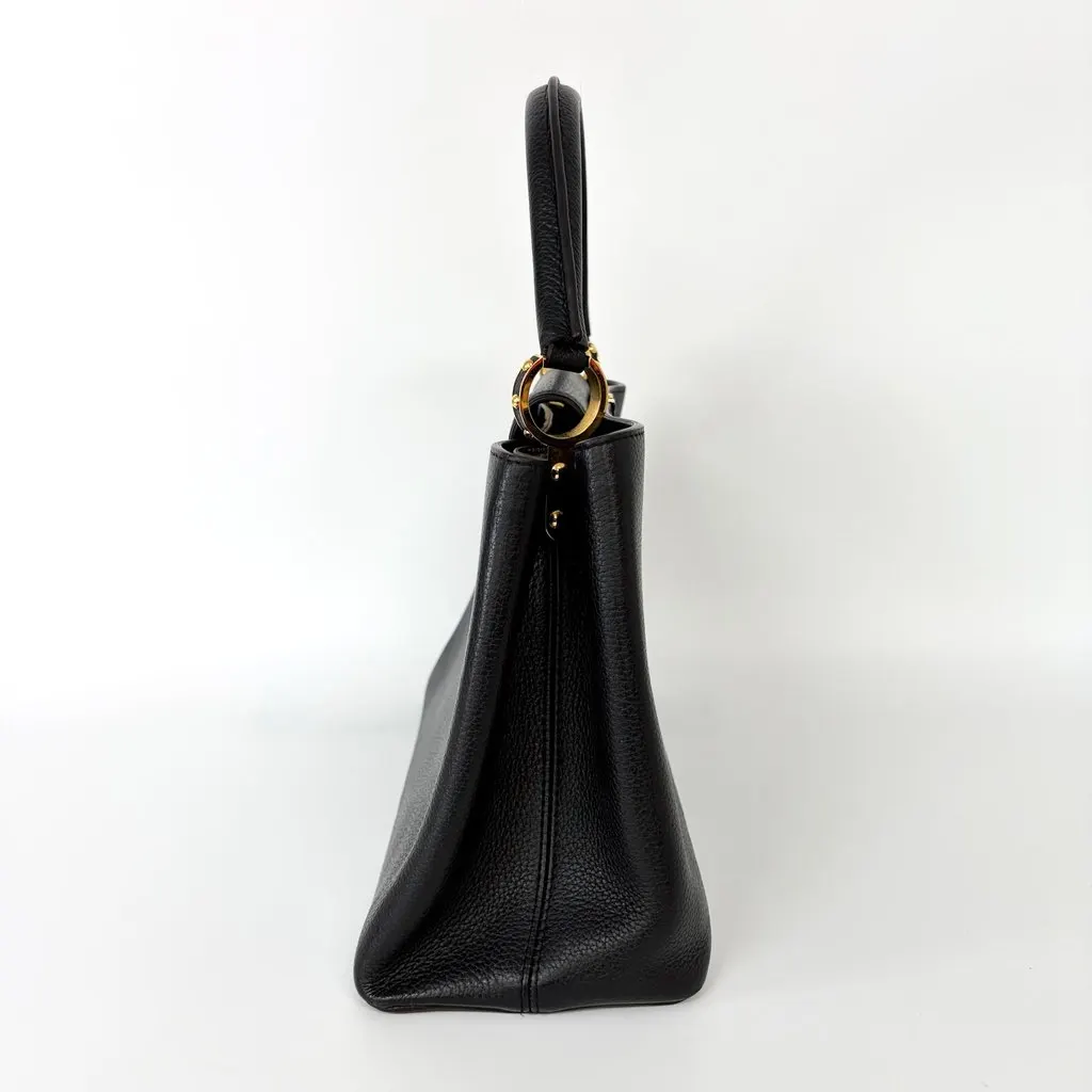 Louis Vuitton Capucines MM Noir Gold Black Leather Good - Box View