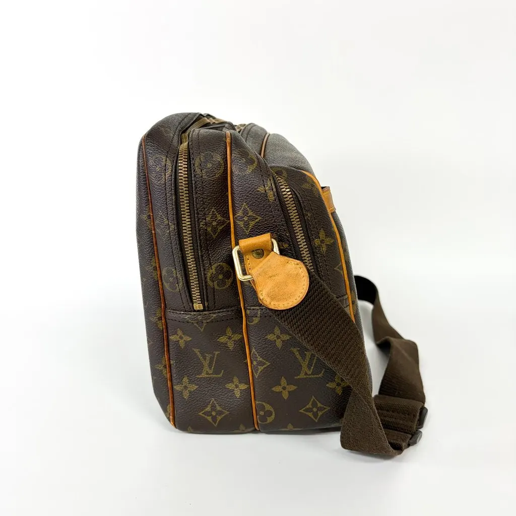 Louis Vuitton Monogram Reporter PM Brown Canvas Fair - Model View