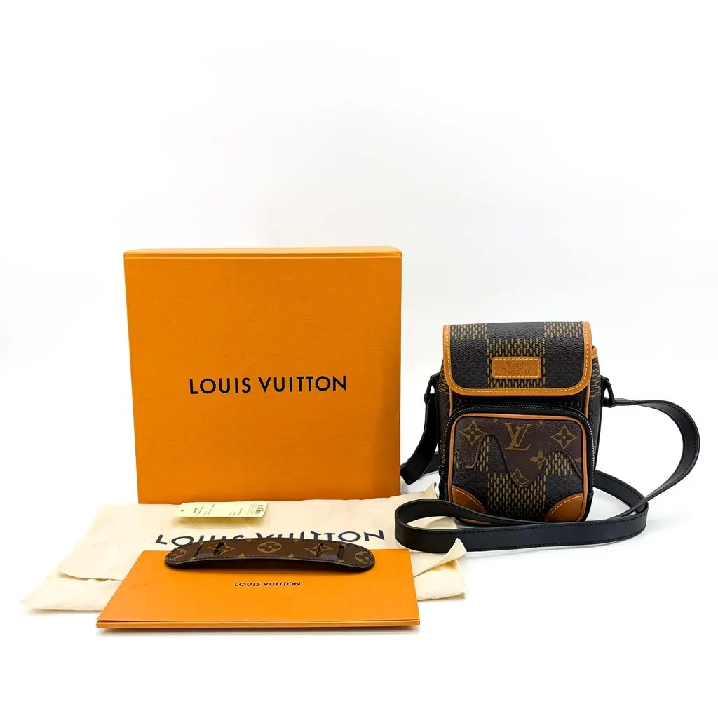 Louis Vuitton x Nigo Giant Damier Ebene Monogram Amazon Messenger Bag MultiColor Canvas Very good - Back View