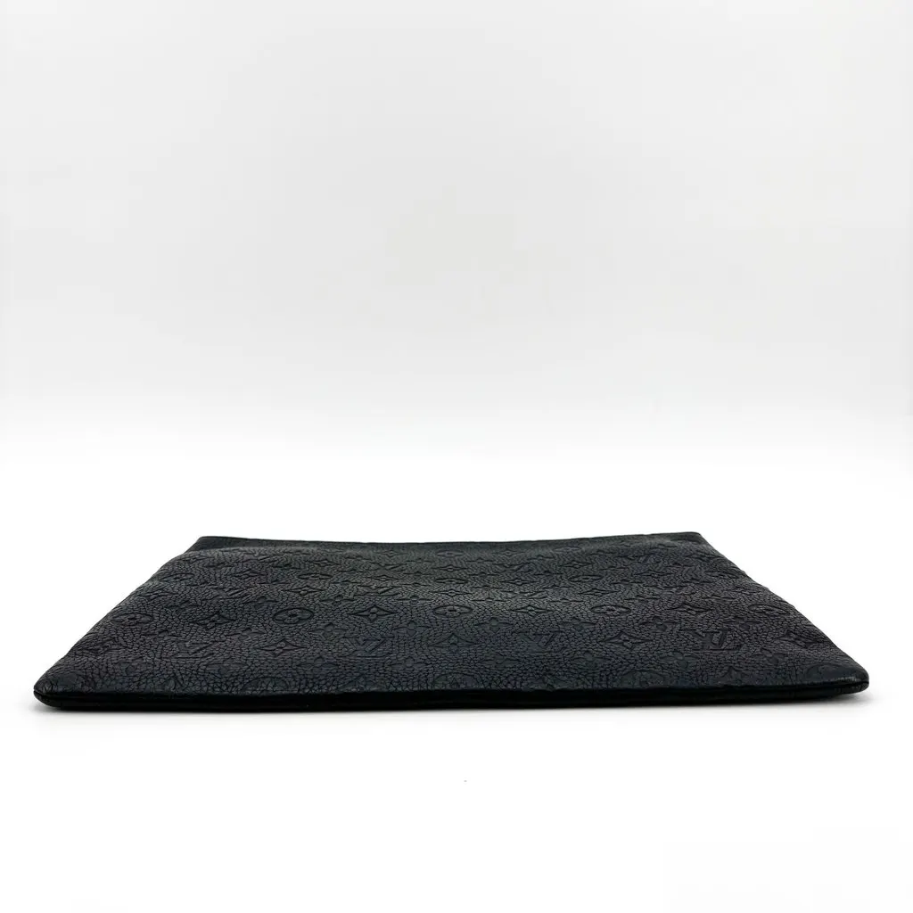 Louis Vuitton Monogram Shadow Pochette Discovery Black Black Leather Very good - Box View