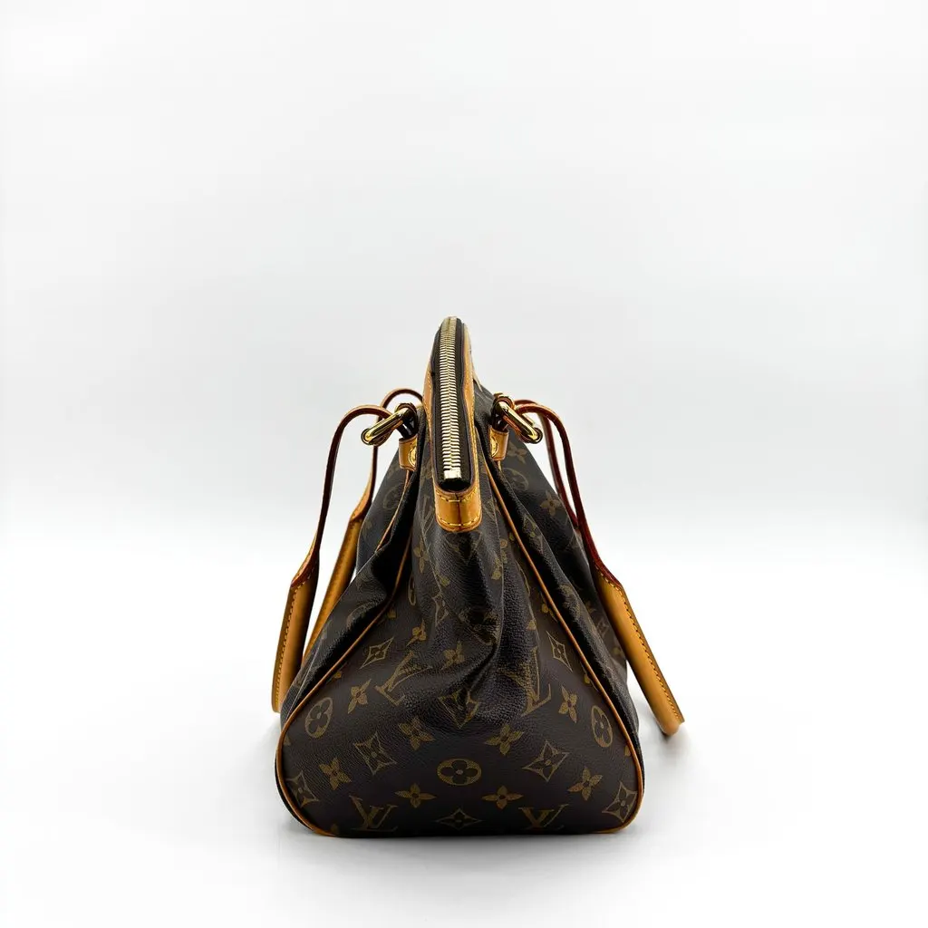Louis Vuitton Monogram Palermo PM Beige Canvas Good - Model View