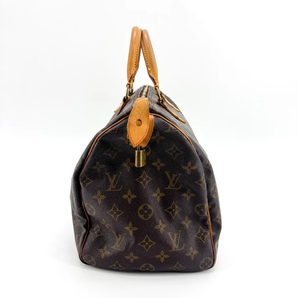Louis Vuitton Monogram Speedy 35 Brown Canvas Good - Model View