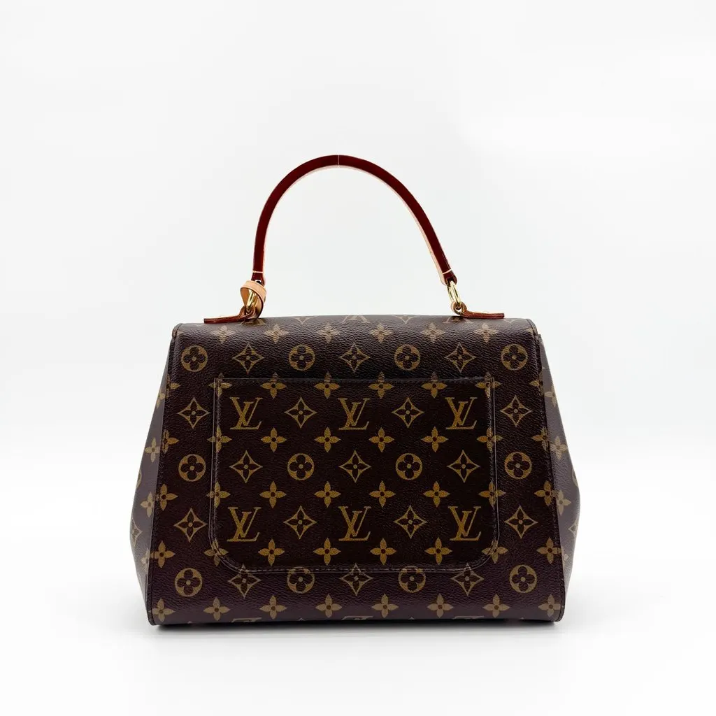 Louis Vuitton Cluny MM Monogram Beige Canvas Very good - Model View