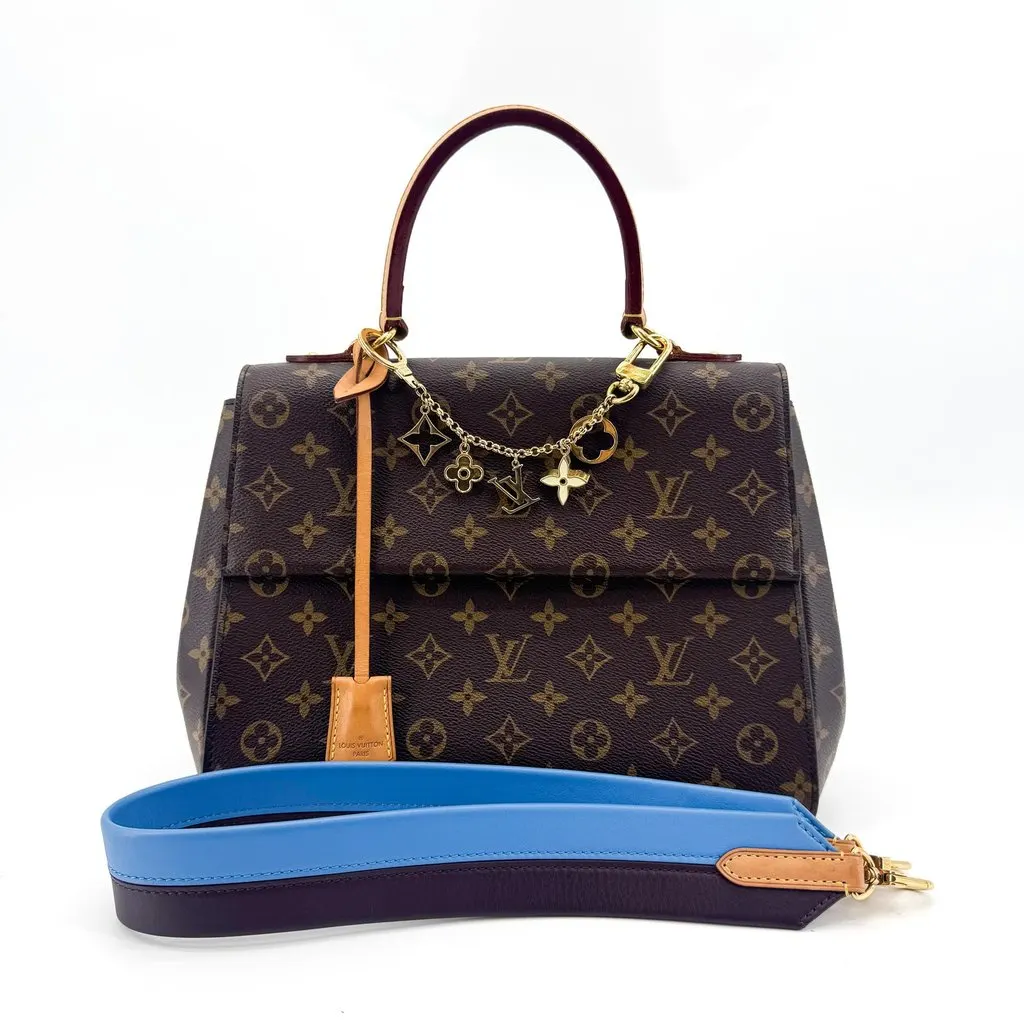 Louis Vuitton Cluny BB Monogram Bordeaux Brown Canvas Very good - Back View