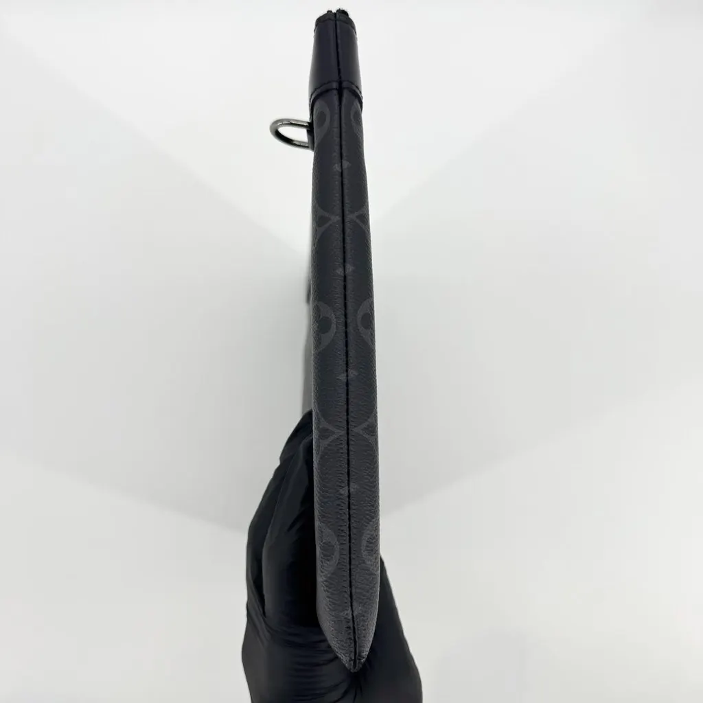 Louis Vuitton Monogram Eclipse Pochette Discovery Black Canvas Very good - Model View