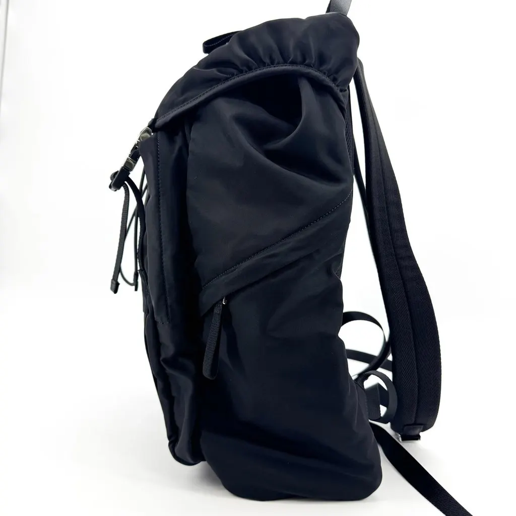 Prada Re-Nylon Backpack Black Black Polyamide Very good - Model View