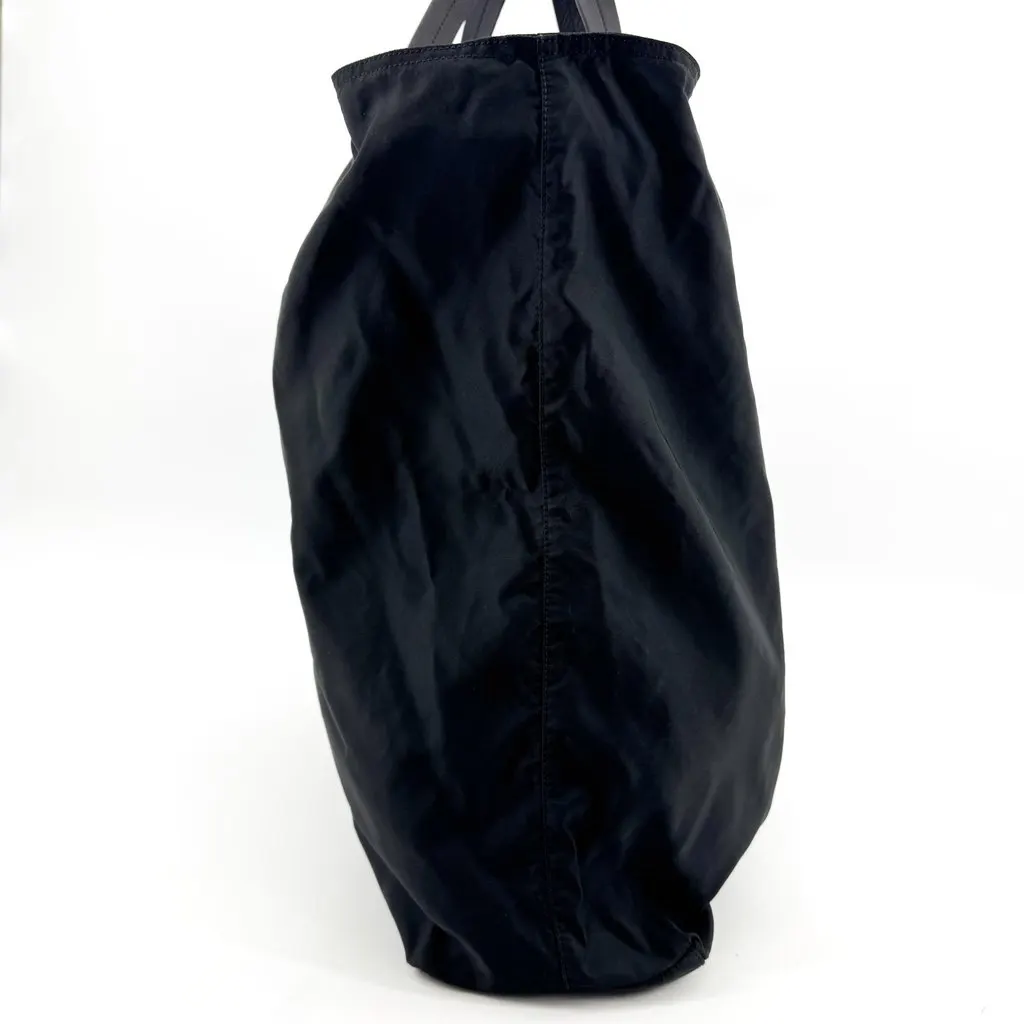 Prada Re-Nylon Leather Handle Tote Bag Black Black Polyamide Good - Model View
