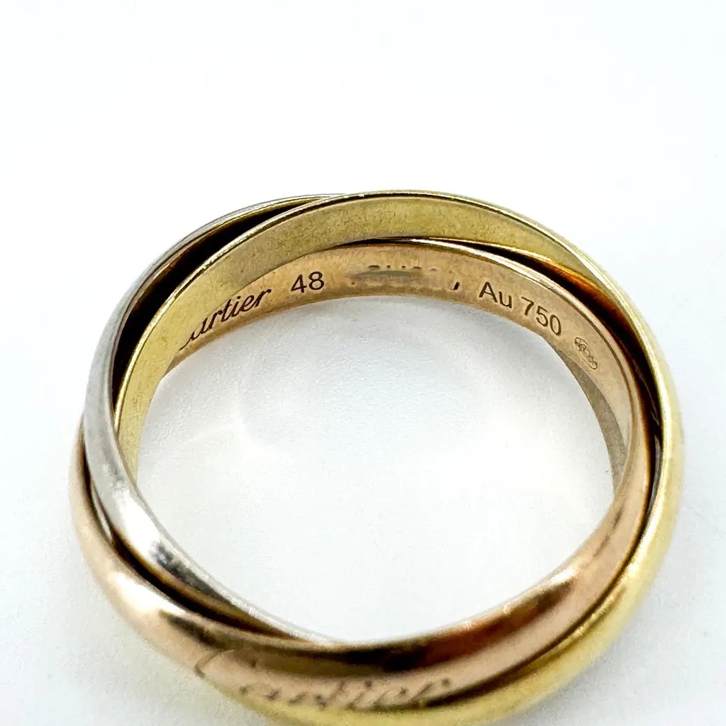 Cartier Trinity Ring Classic Gold Good - Model View