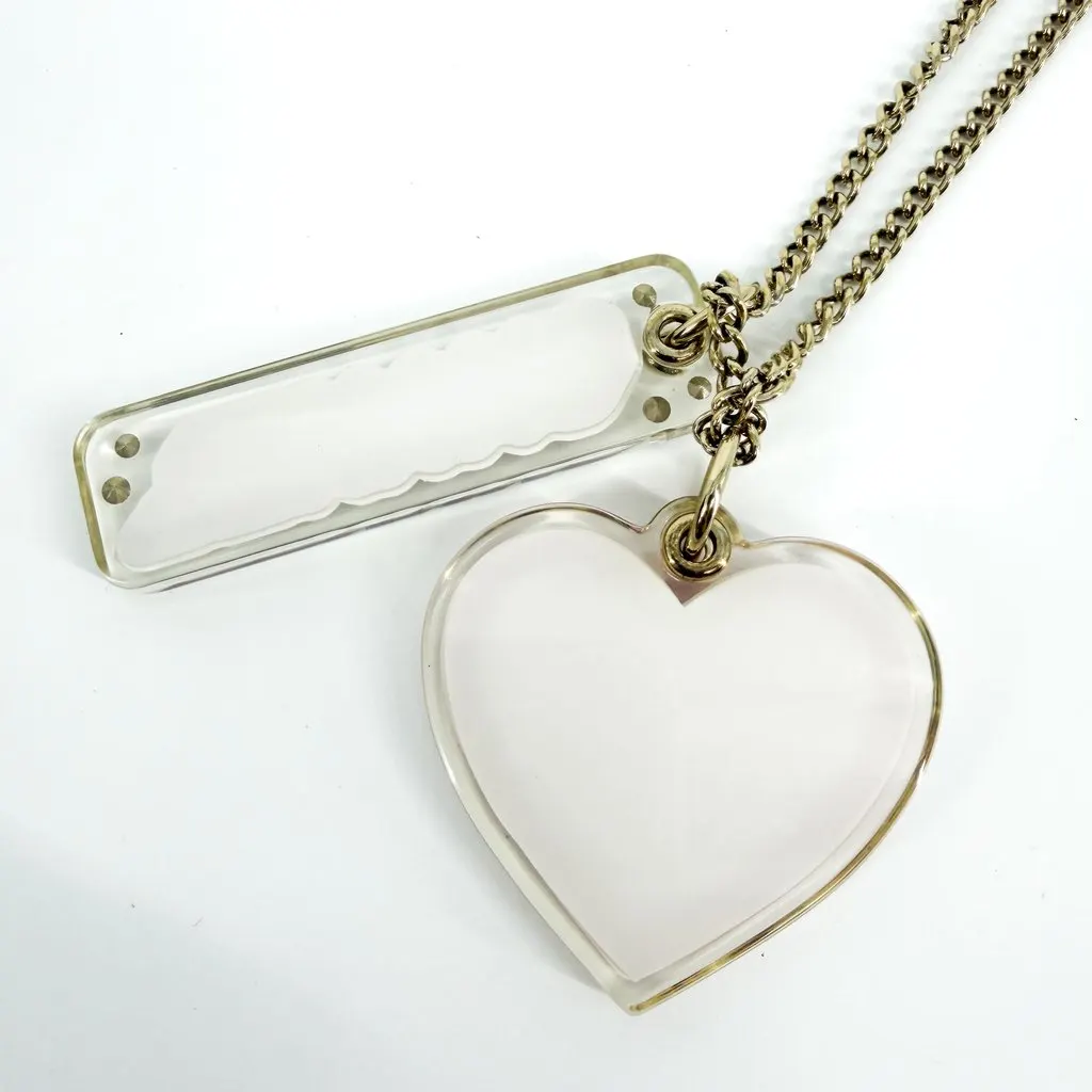 Chanel 23C Chanel Hotel Heart Rainbow Charm Necklace Gold Gold Gold Good - Box View