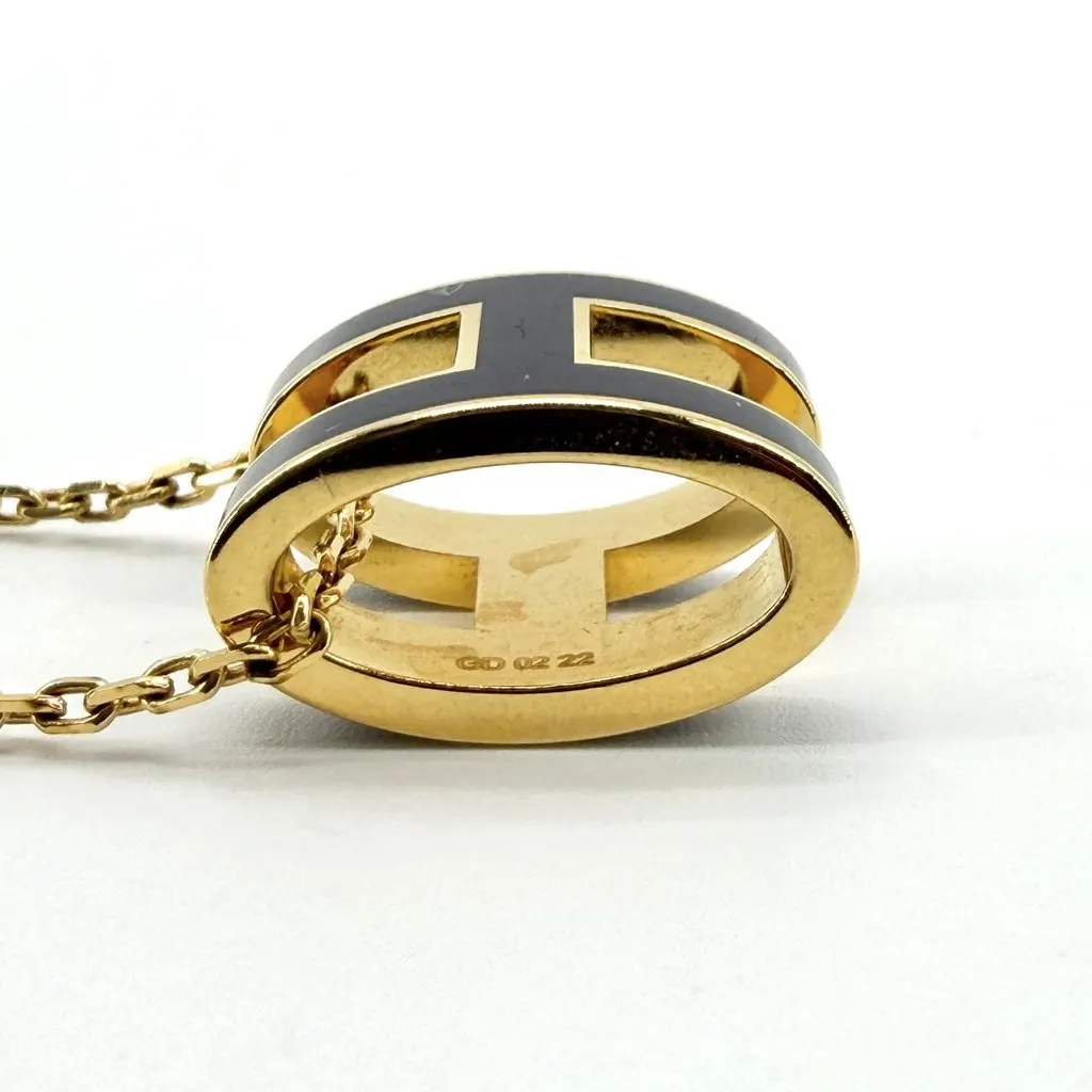 Hermès Pop H Necklace Black Gold Hardware Black Good - Model View