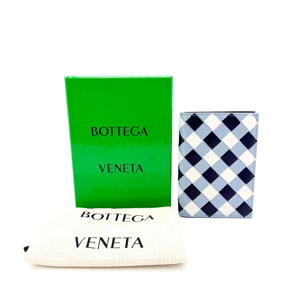 Bottega Veneta Intrecciato Bifold Card Case Pale Blue Black White Black Leather Very good - Back View