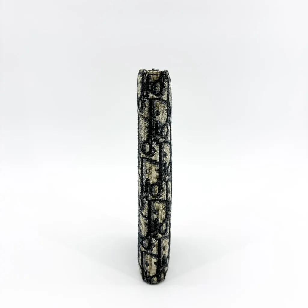 Dior Vertical Long Wallet Beige Black Oblique Jacquard MultiColor Jacquard Very good - Model View