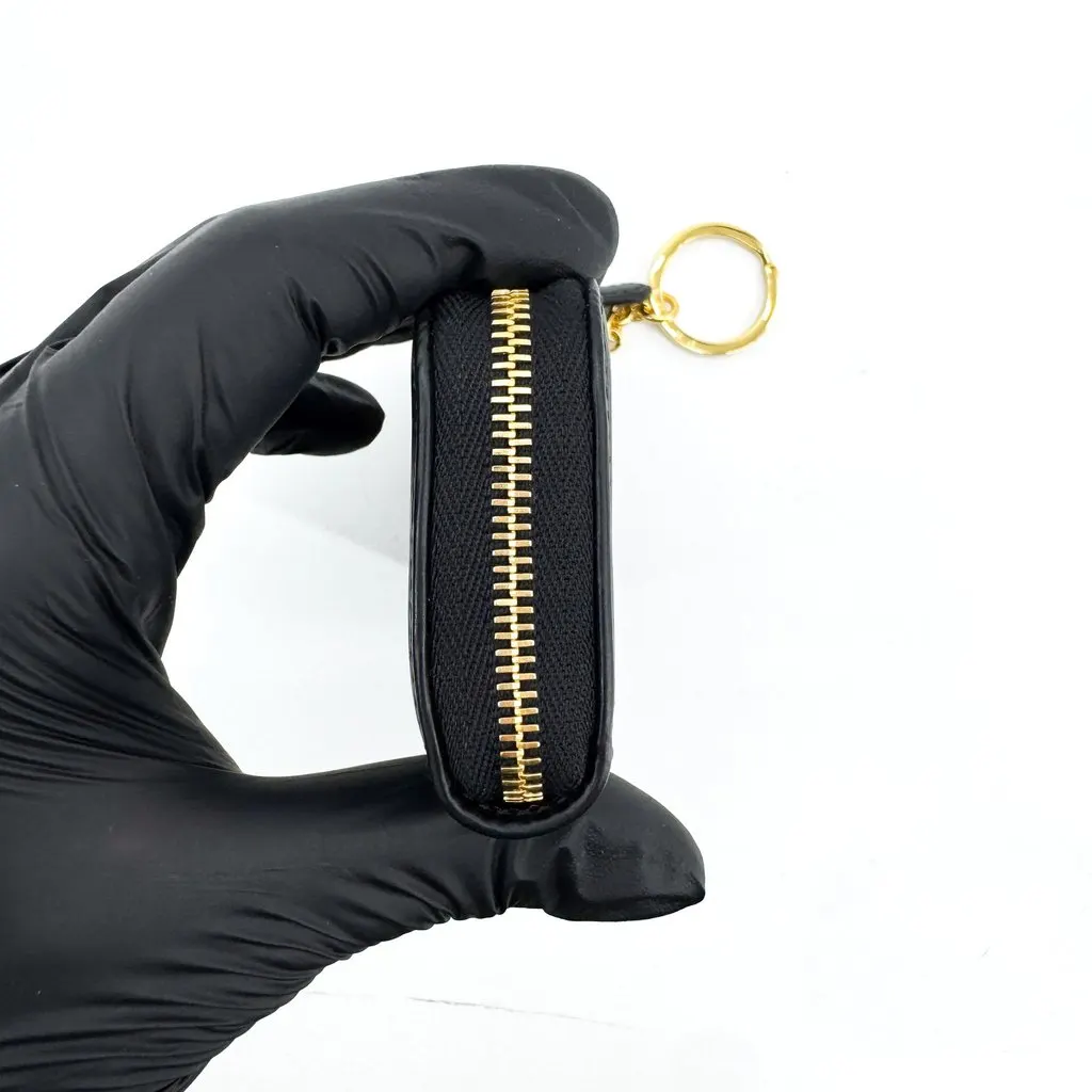 Prada Vitello Move Key Pouch Black Gold Black Leather Very good - Model View