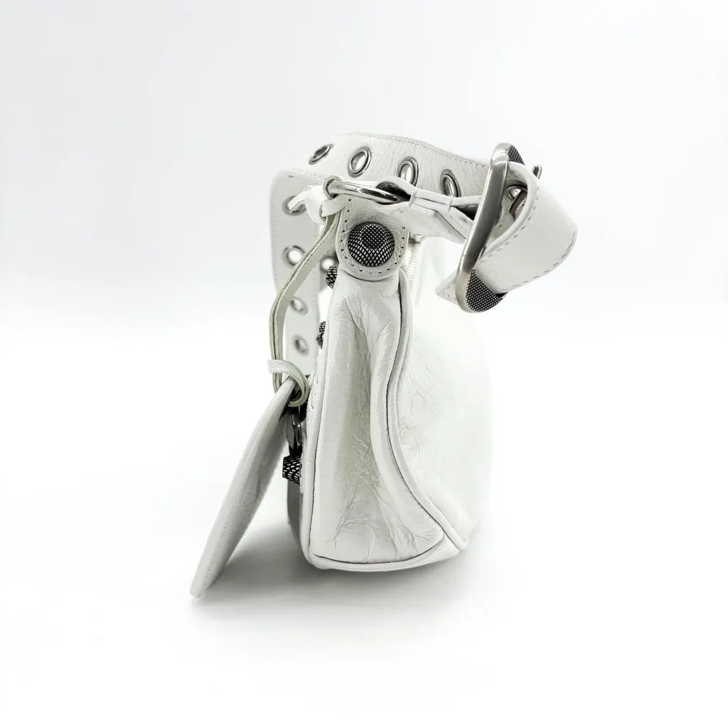 Balenciaga Le Cagole XS Shoulder Bag White White Leather Good - Model View