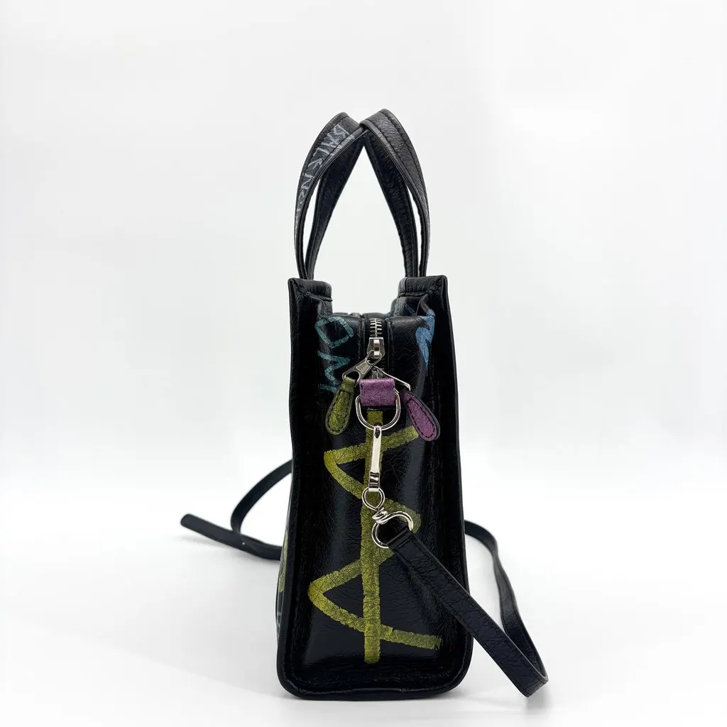 Balenciaga Everyday Tote XXS Graffiti Black Black Leather Very good - Model View