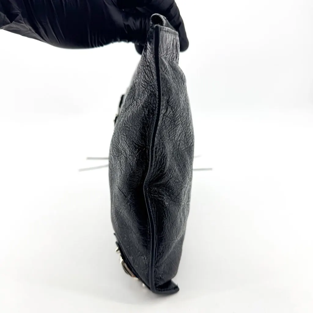 Balenciaga Classic Zip Clutch Bag Black Black Leather Good - Model View