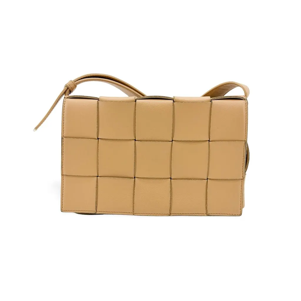 Bottega Veneta Cassette Bag Beige Beige Leather Very good - Front View