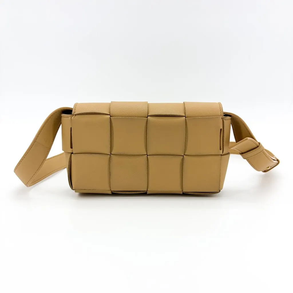 Bottega Veneta Cassette Bag Almond Beige Leather Very good - Inside View
