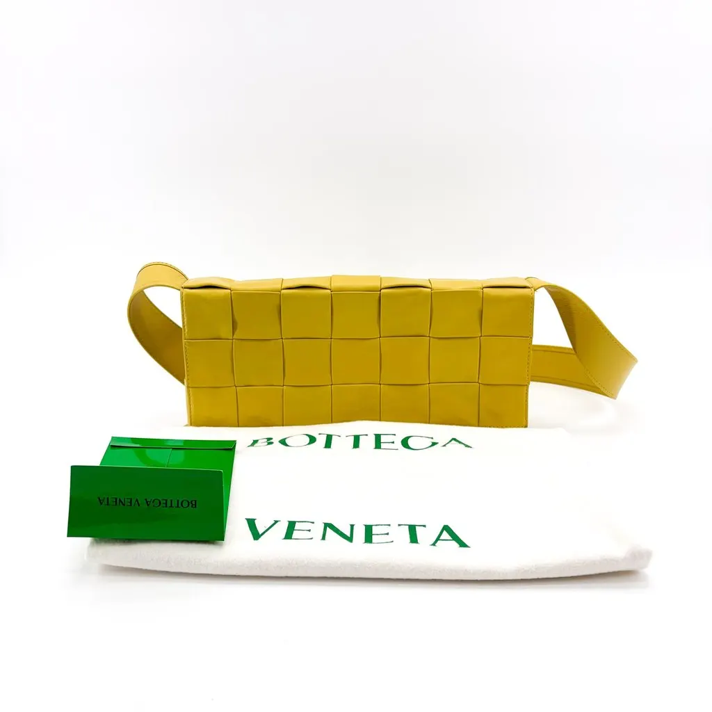 Bottega Veneta Cassette Bag Yellow Yellow Leather Very good - Back View