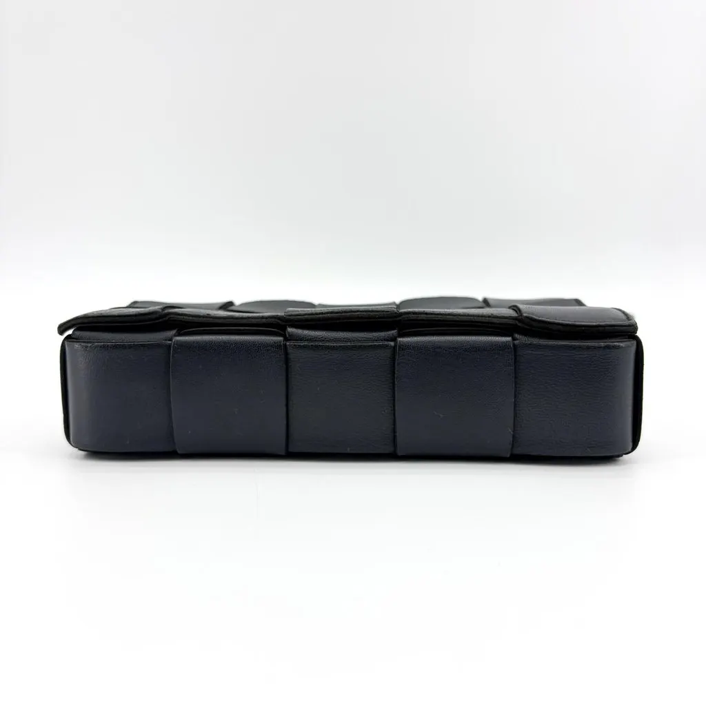 Bottega Veneta Cassette Bag Black Black Leather Good - Box View