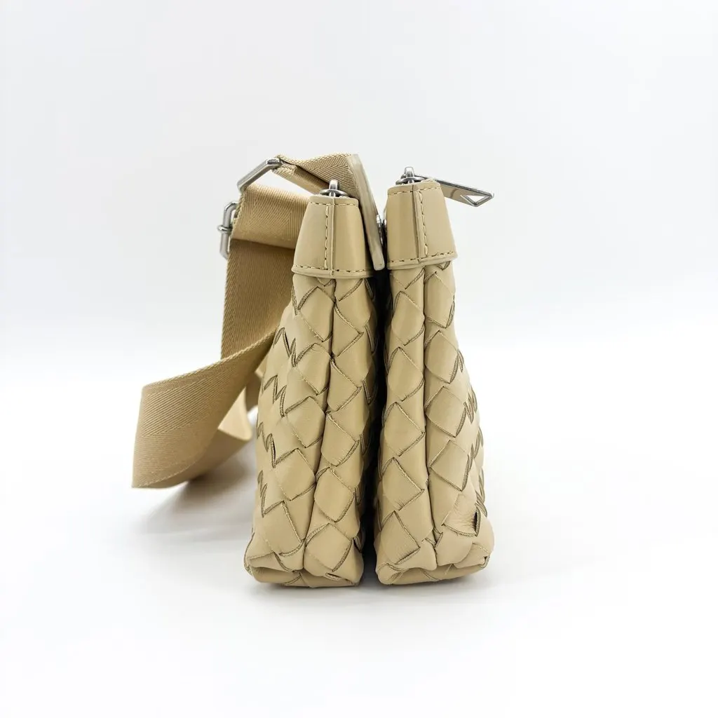 Bottega Veneta Classic Intrecciato Belt Bag Beige Beige Leather Good - Box View