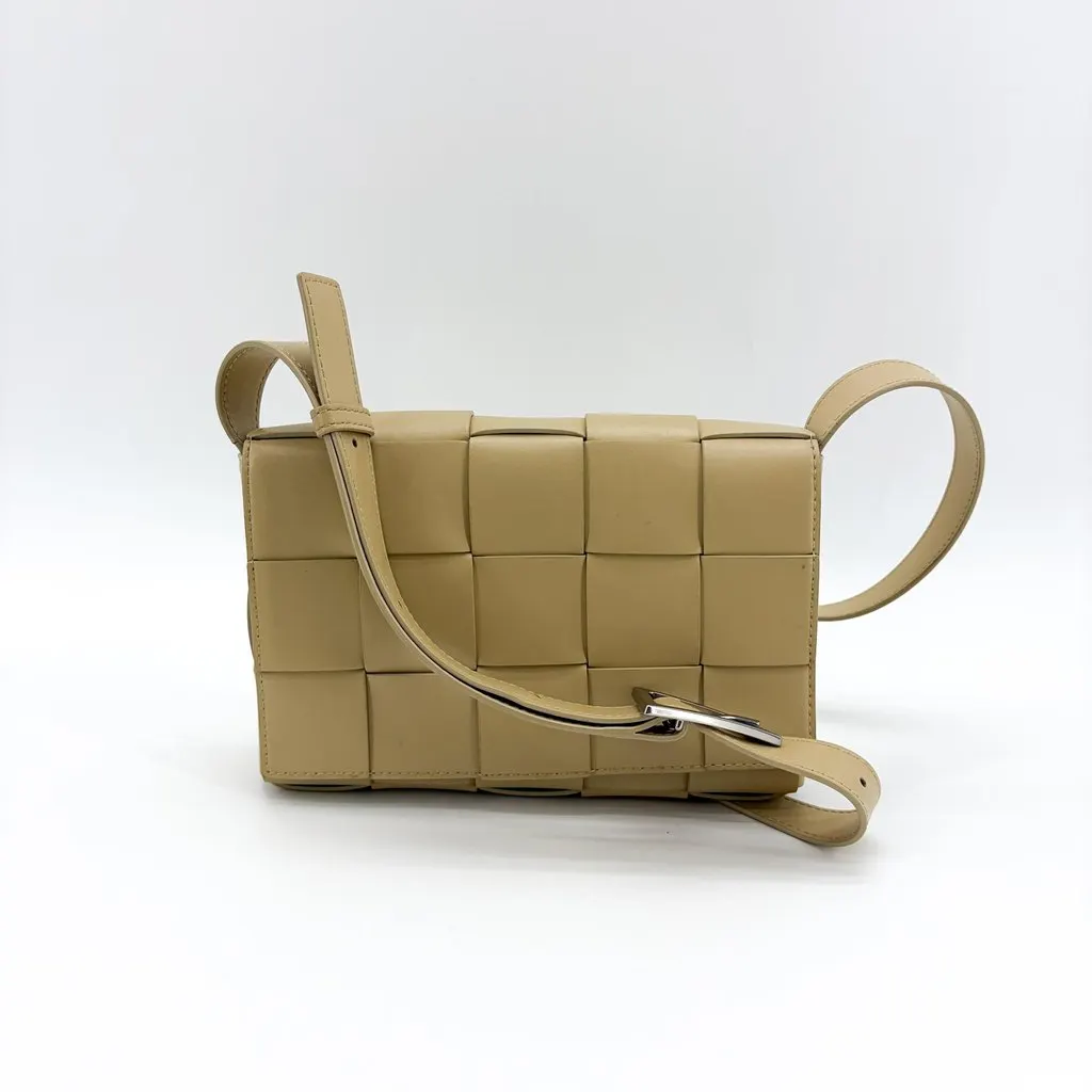 Bottega Veneta Cassette Bag Beige Beige Leather Very good - Inside View