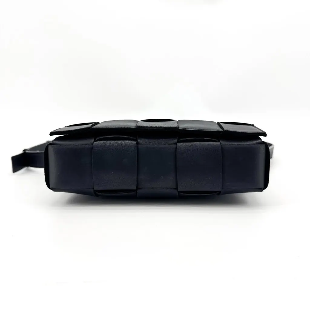 Bottega Veneta Cassette Shoulder Bag Black Black Leather Good - Box View