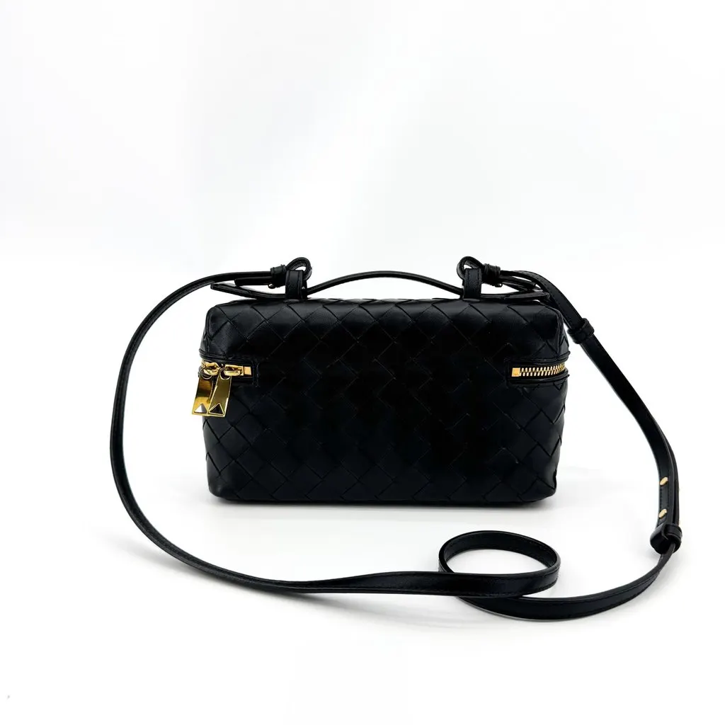 Bottega Veneta Small Intrecciato Vanity Case Bag Black Black Leather Very good - Inside View