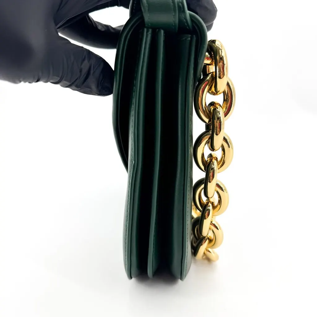 Bottega Veneta Beak Shoulder Bag Dark Green Green Leather Very good - Model View
