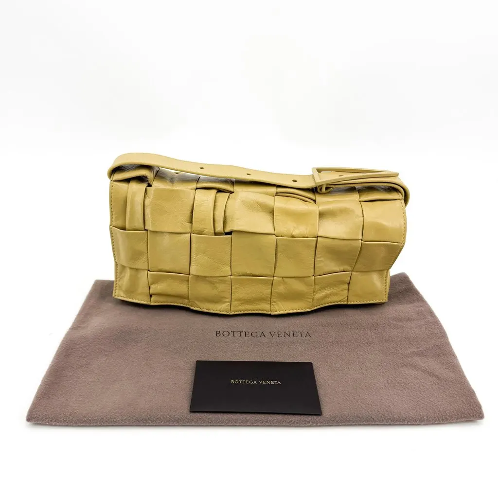 Bottega Veneta East-West Cassette Shoulder Bag Kiwi Green Leather Good - Back View