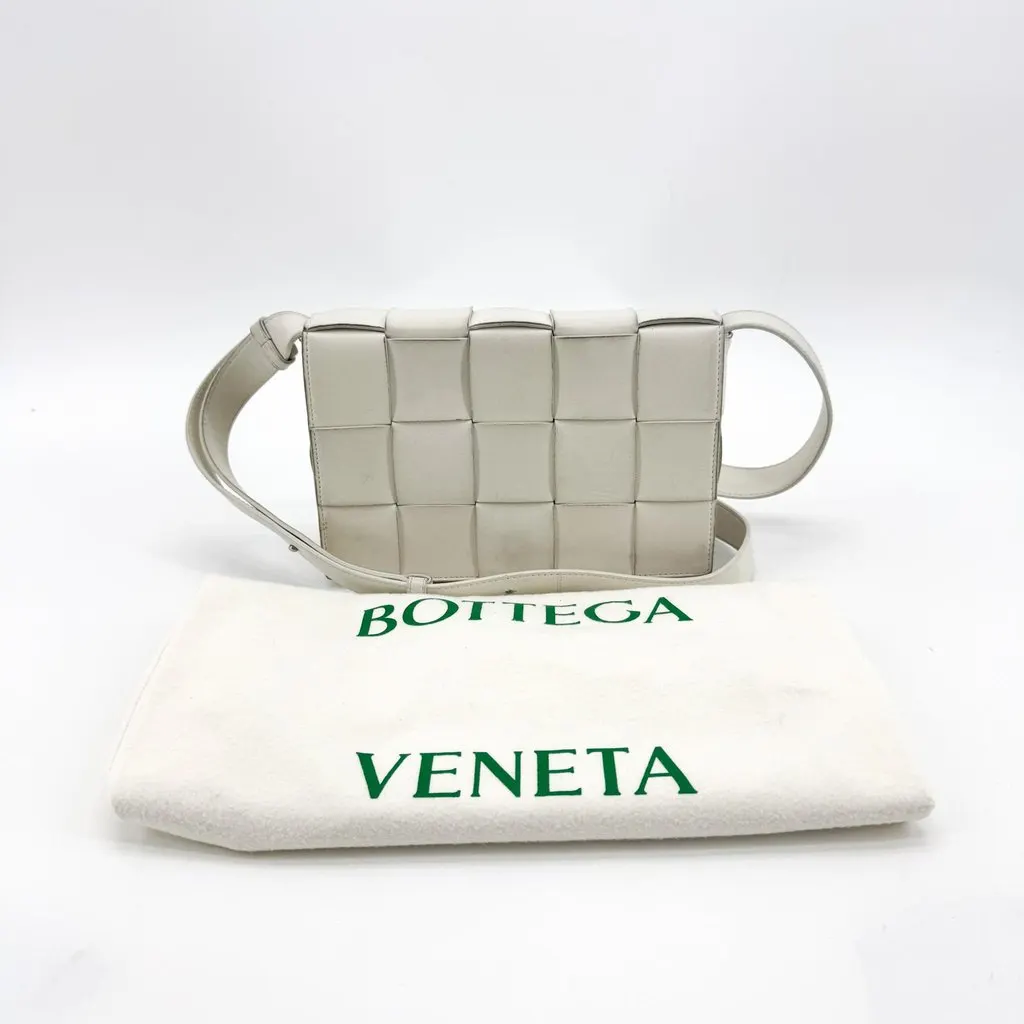 Bottega Veneta Cassette Shoulder Bag Plaster White Leather Fair - Back View