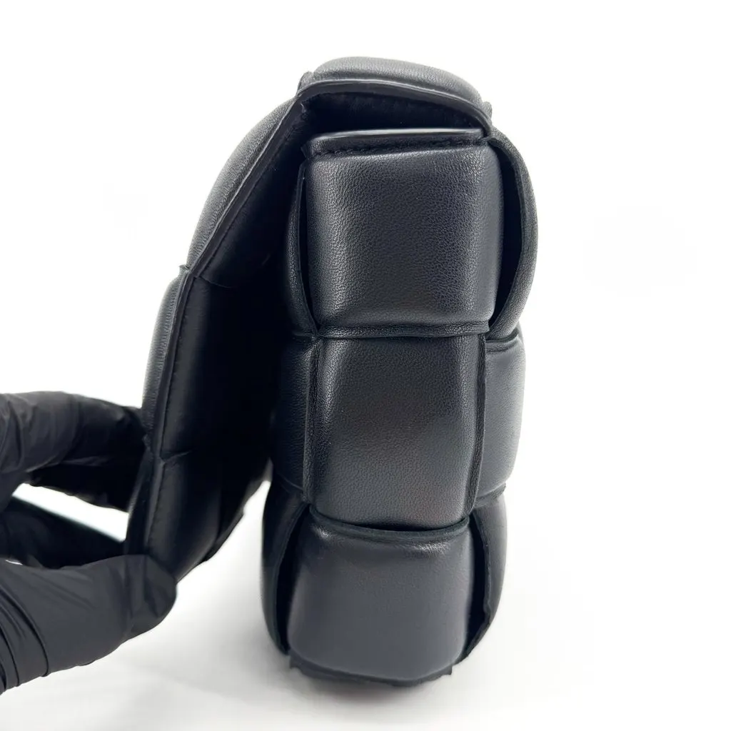 Bottega Veneta Padded Cassette Bag Black Black Leather Good - Model View