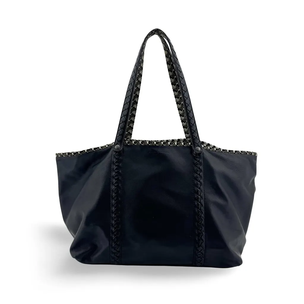 Bottega Veneta Intrecciato Butterfly Leather Tote Bag Black Black Leather Good - Front View