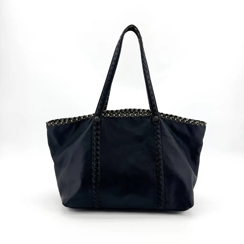 Bottega Veneta Intrecciato Butterfly Leather Tote Bag Black Black Leather Good - Inside View