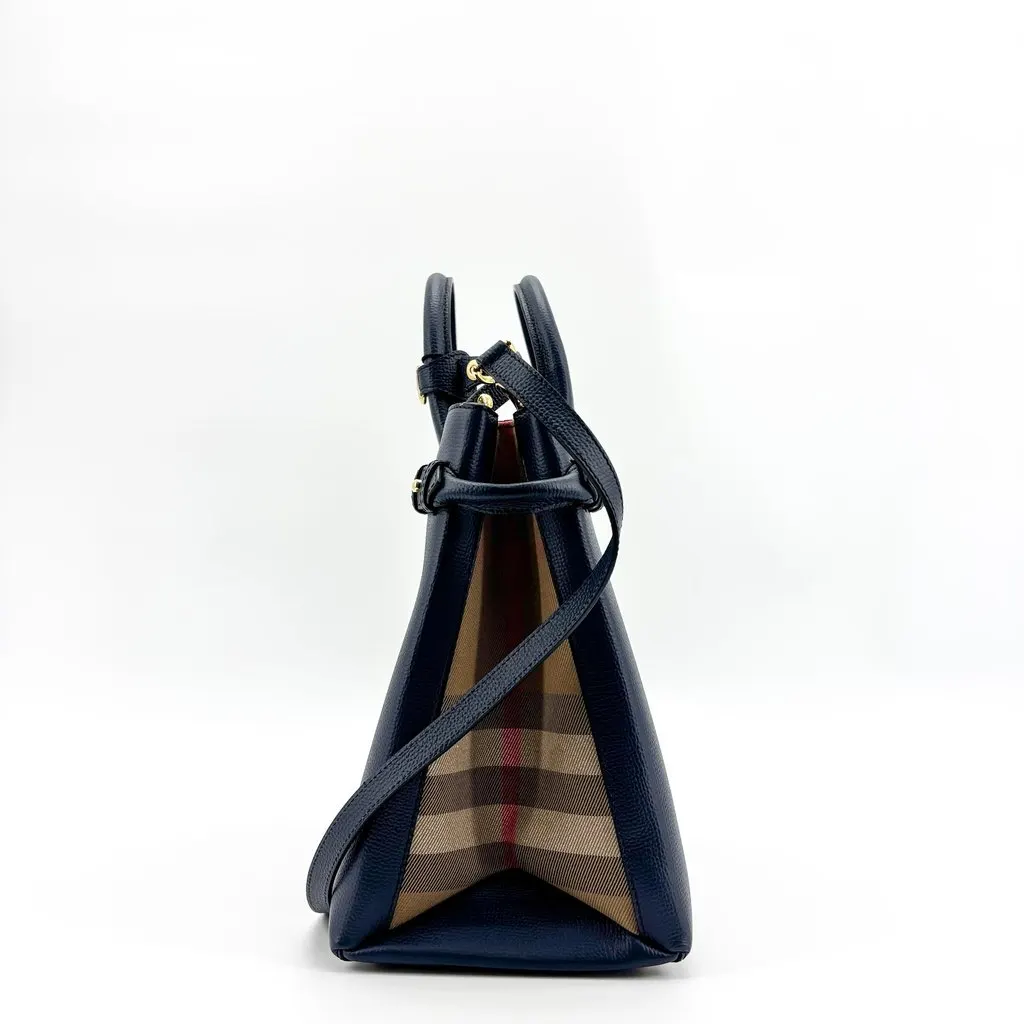Burberry Medium Banner Bag Navy Navy Leather Good - Model View